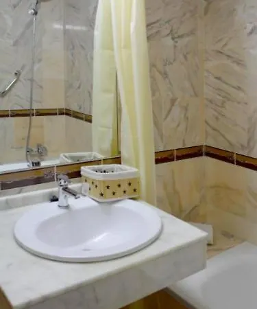 Casa Patio Palmeras Con Piscina * قرطبة