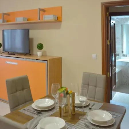 Casa Patio Palmeras Con Piscina Апартаменты *